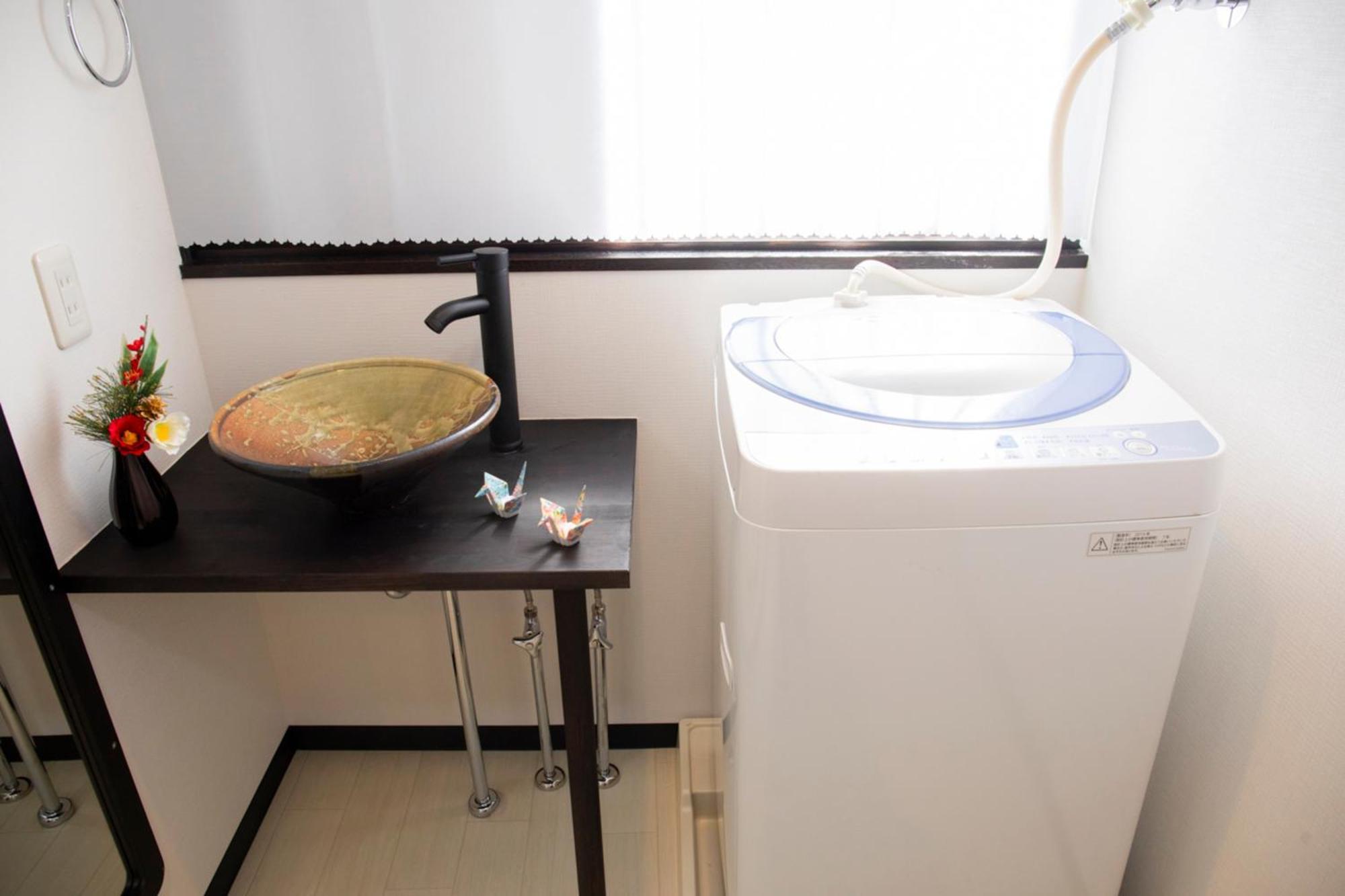 Open Sale-full Renovation-stations 4 Min-usj& Namba Nearby Holiday home Osaka